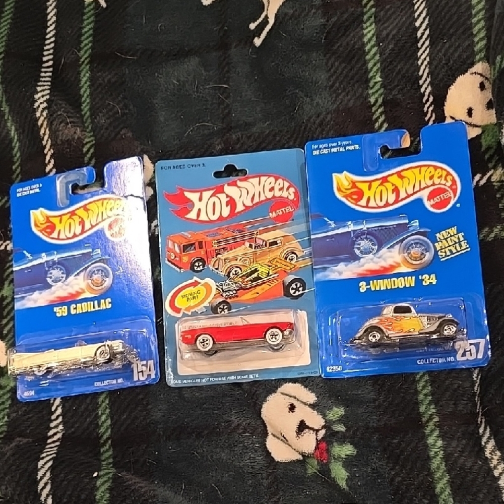 New Hot Wheels 1990s Mustang Cadillac 3 Window
